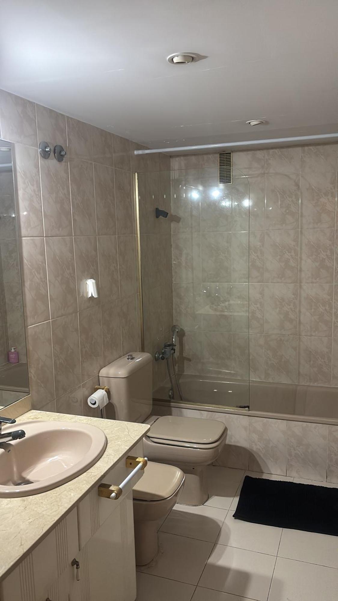 En Piso Compartido En Valência