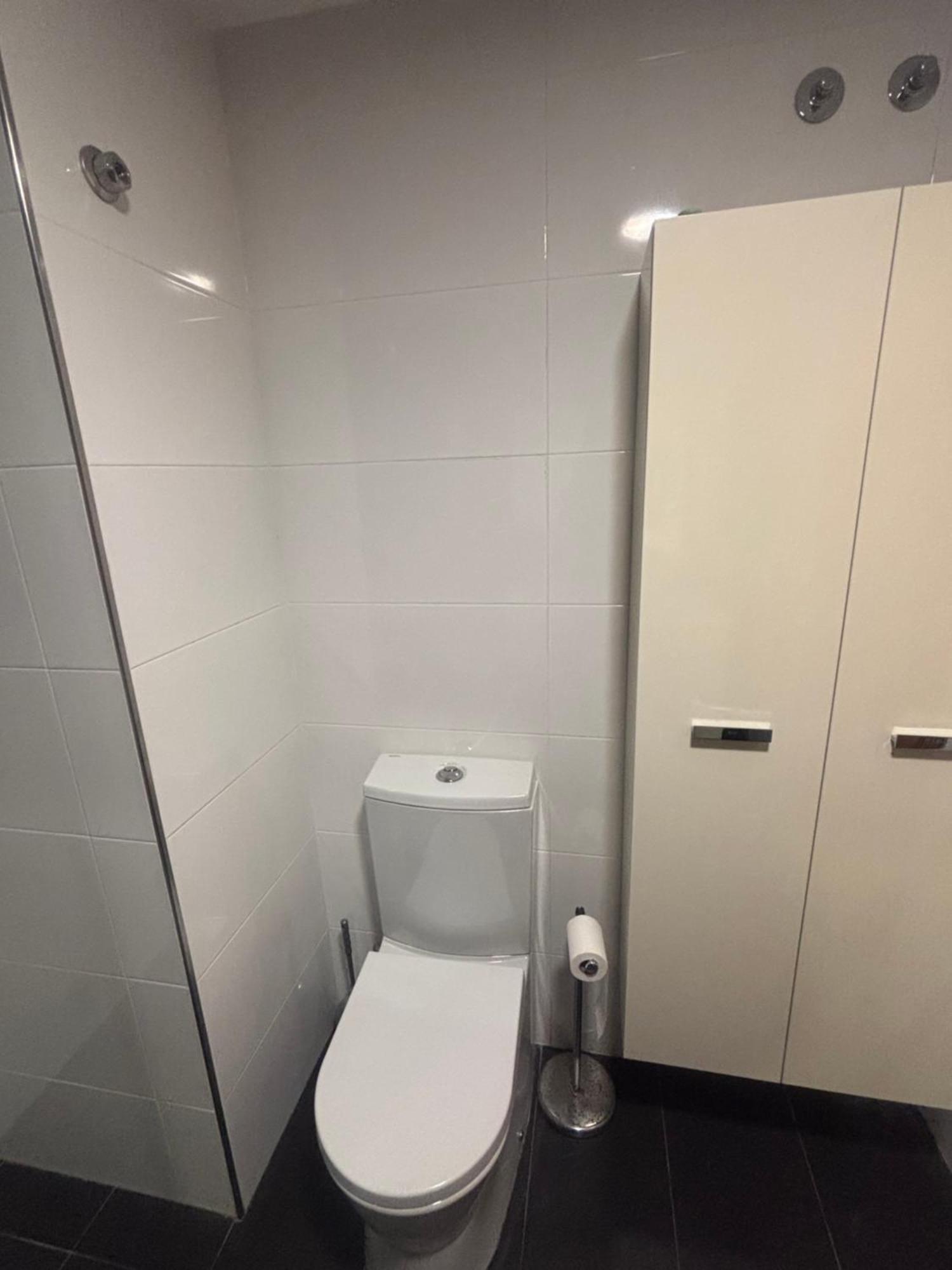 Apartament En Piso Compartido En *
